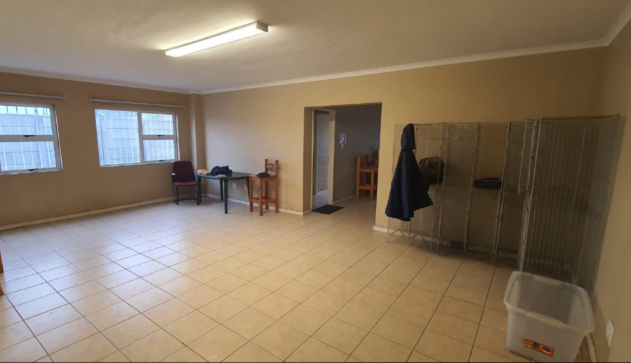 To Let commercial Property for Rent in Brackenfell Central Western Cape